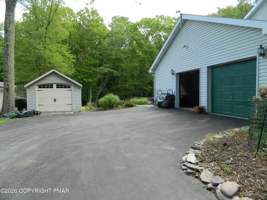 328 Pin Oak Road, Stroudsburg, PA 18360 - #2