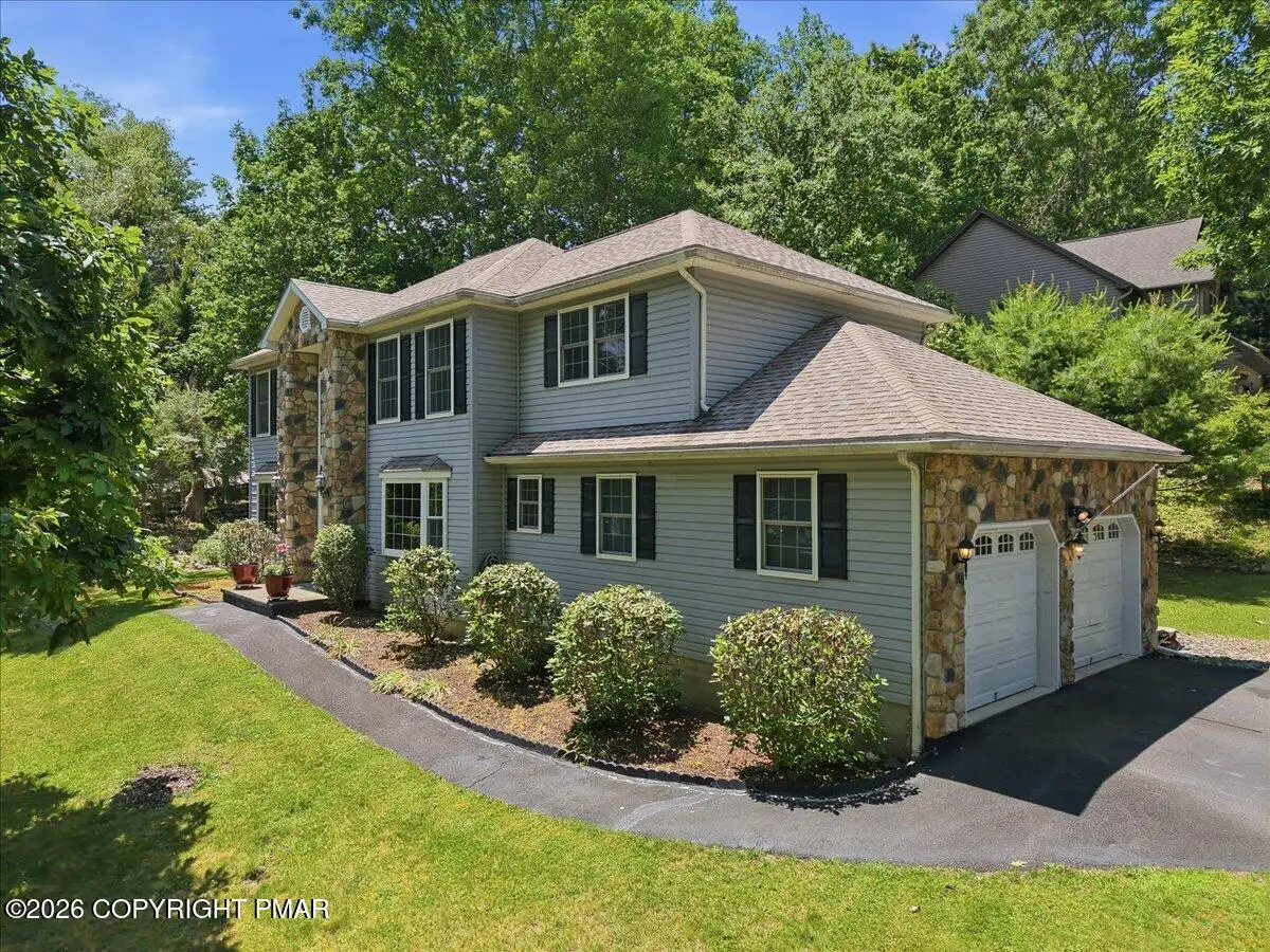 238 Fringe Drive, East Stroudsburg, PA 18302 - #1