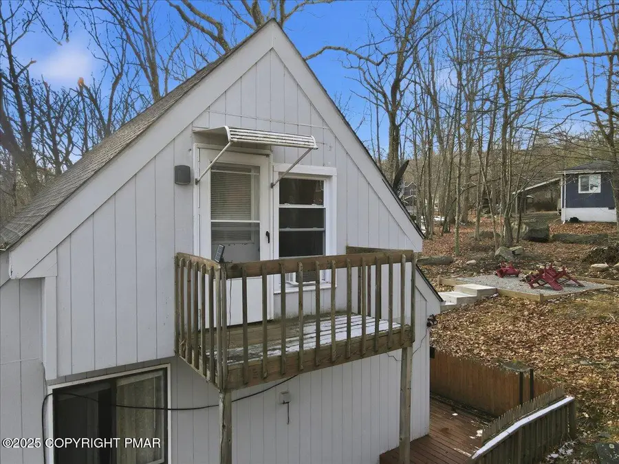109 Saunders Drive, Bushkill, PA 18324 - #3