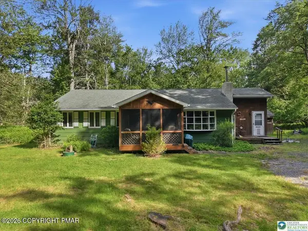 143 Logger Road, Canadensis, PA 18325