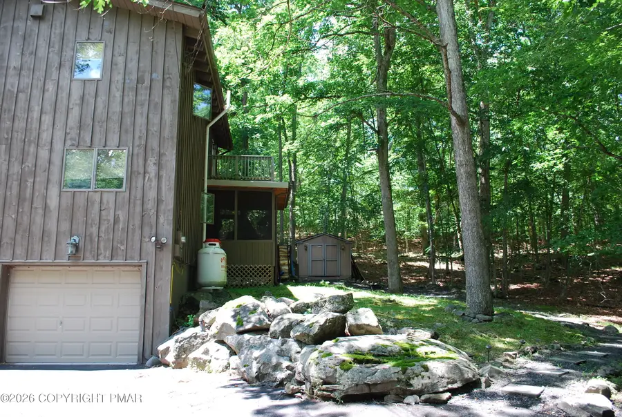 424 Saunders Drive, Bushkill, PA 18324 - #3