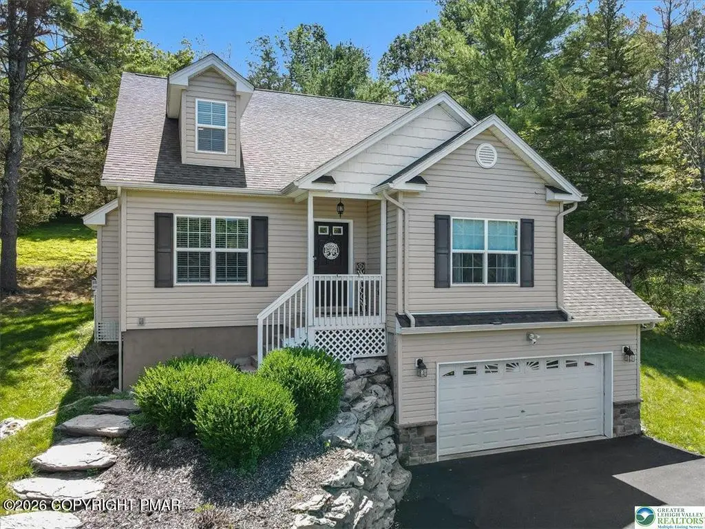 401 Pierce Lane, East Stroudsburg, PA 18301 - #1