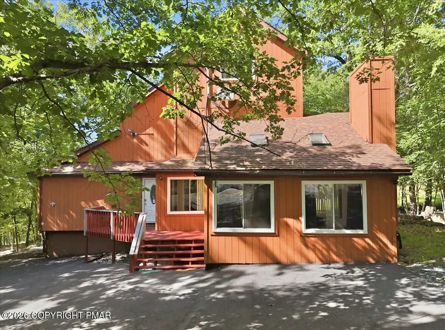 184 Cambridge Court, Bushkill, PA 18324 - #2