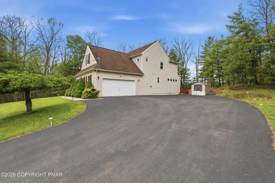 1323 Crossing Lane, Stroudsburg, PA 18360 - #2