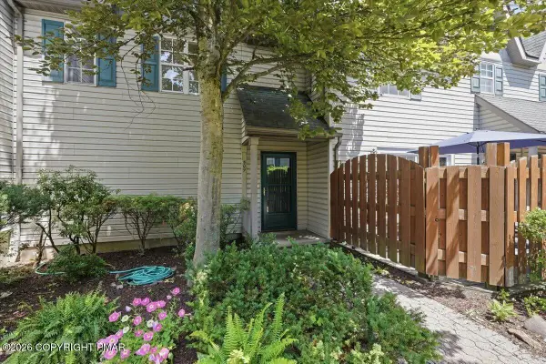 509 Walnut Grove Road, East Stroudsburg, PA 18301