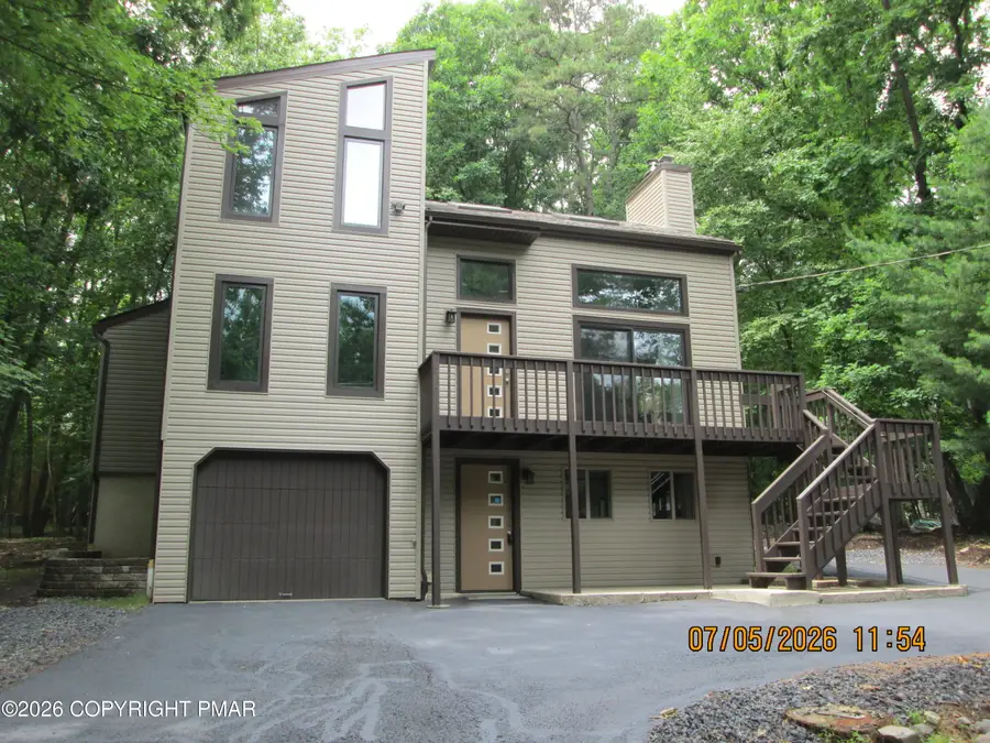 207 Somerset Drive, East Stroudsburg, PA 18301 - #3