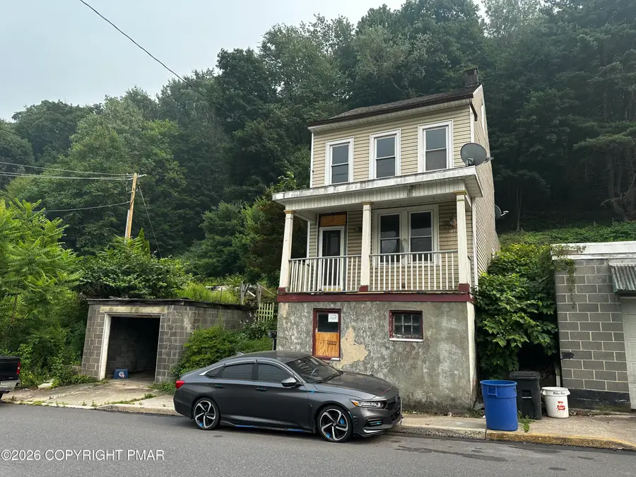 415 Peacock Street, Pottsville, PA 17901 - #3