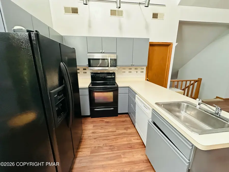 3580 High Crest Road, Canadensis, PA 18325 - #2