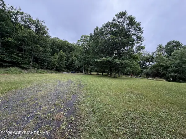 E Diaz Avenue, Nesquehoning, PA 18240