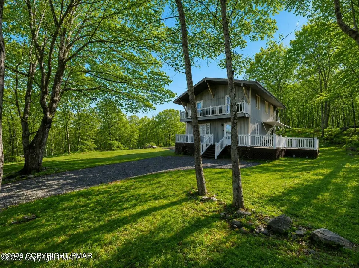 177 Purple Martin Drive, Bushkill, PA 18324 - #1