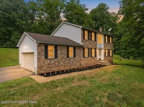 112 Red Cherry Lane, Stroudsburg, PA 18360