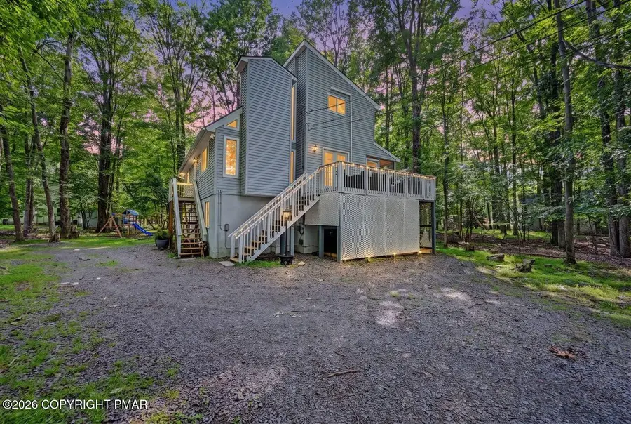 5145 Hummingbird Drive, Pocono Summit, PA 18346 - #3