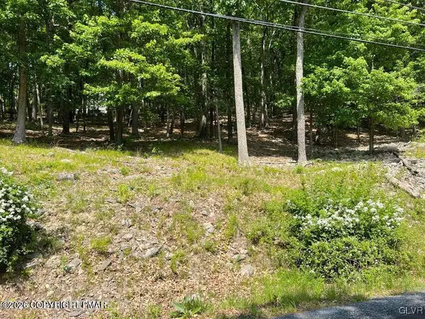 1868 Brentwood Drive, Bushkill, PA 18324
