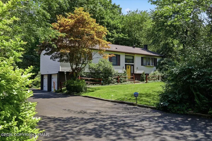 3 Devonshire Lane, Mount Pocono, PA 18344 - #2