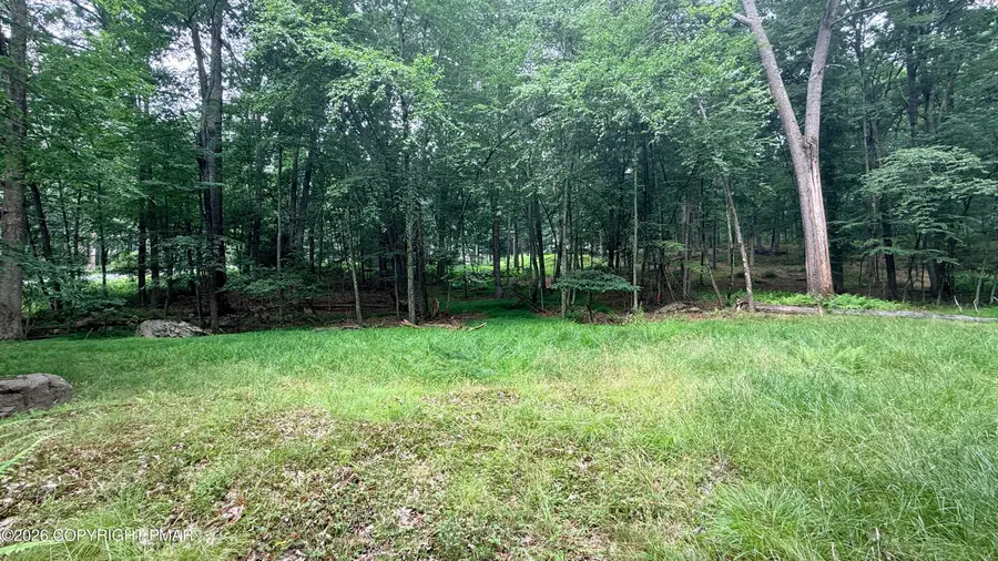 111 Lake View Circle, Hawley, PA 18428 - #3