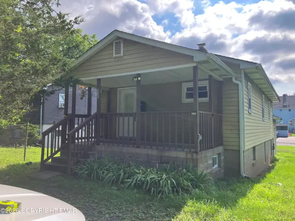 520 Oak Street, East Stroudsburg, PA 18301
