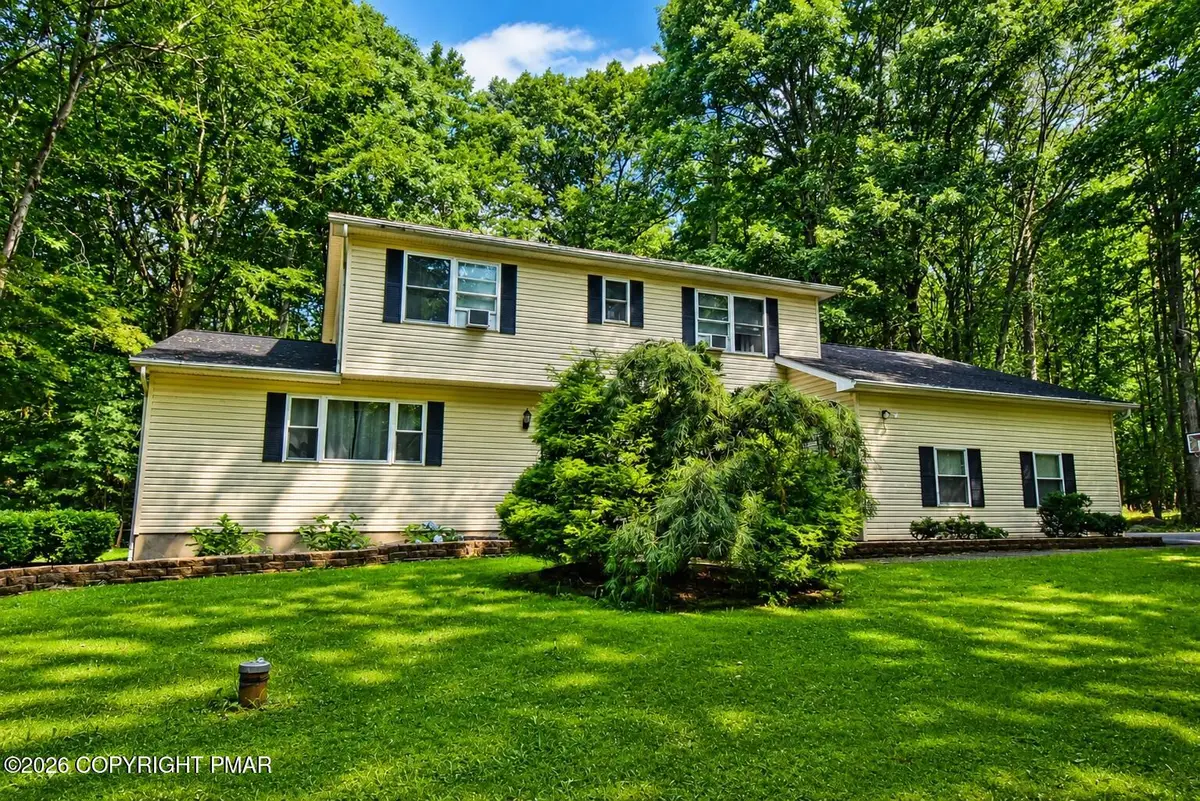 1202 Circle Drive N, Stroudsburg, PA 18360 - #1