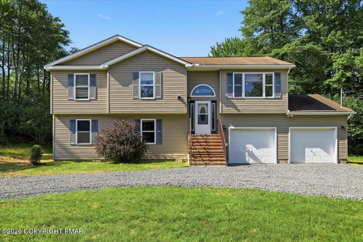 612 Minsi Trail E, Long Pond, PA 18334 - #1