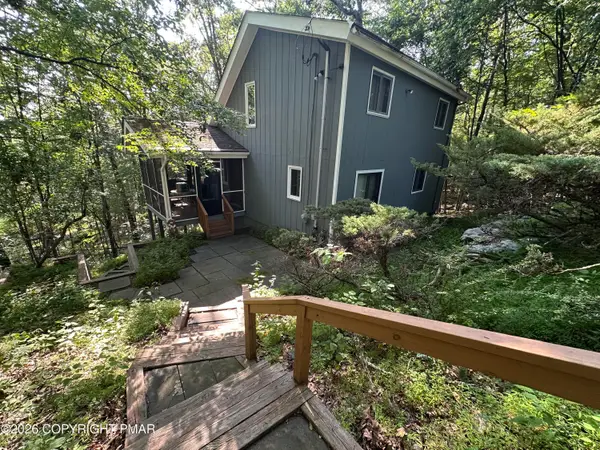 4284 Winchester Way, Bushkill, PA 18324