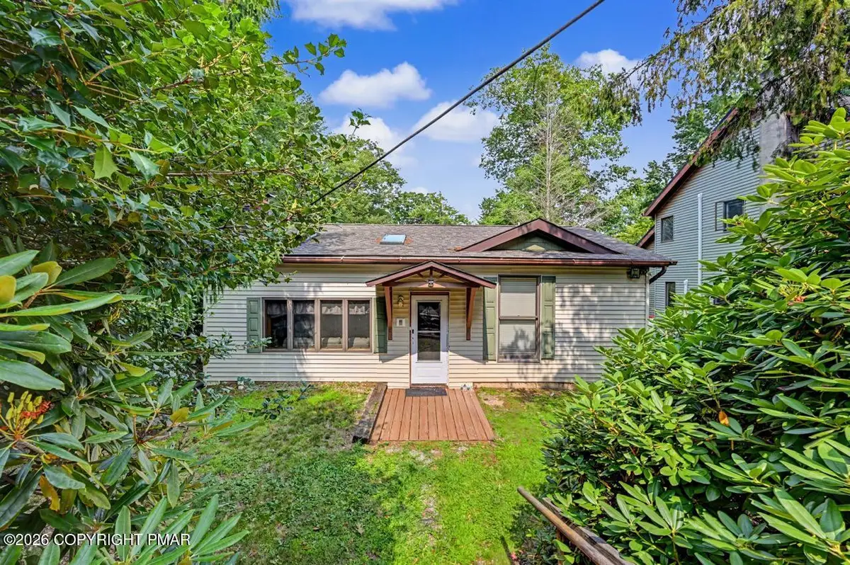27 W Fern Street, Lake Harmony, PA 18624 - #1