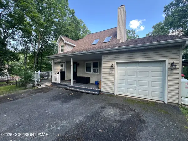 125 Mourning Dove Court, Bushkill, PA 18324