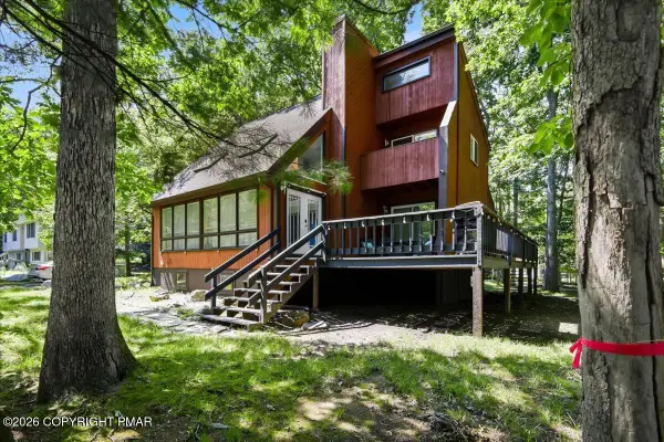 328 Fernwood Drive, East Stroudsburg, PA 18301