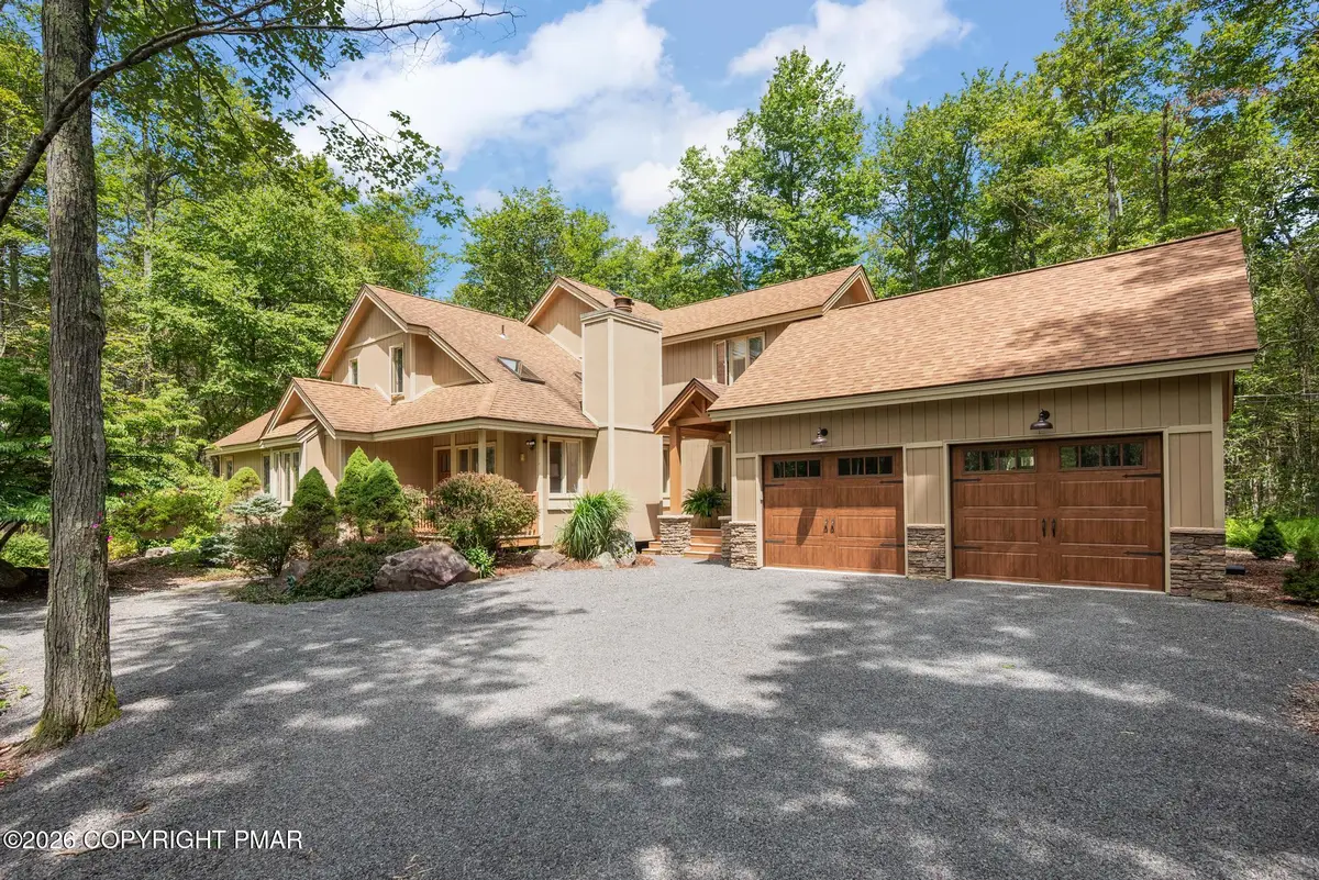 111 Red Fox Crescent, Pocono Pines, PA 18350 - #1