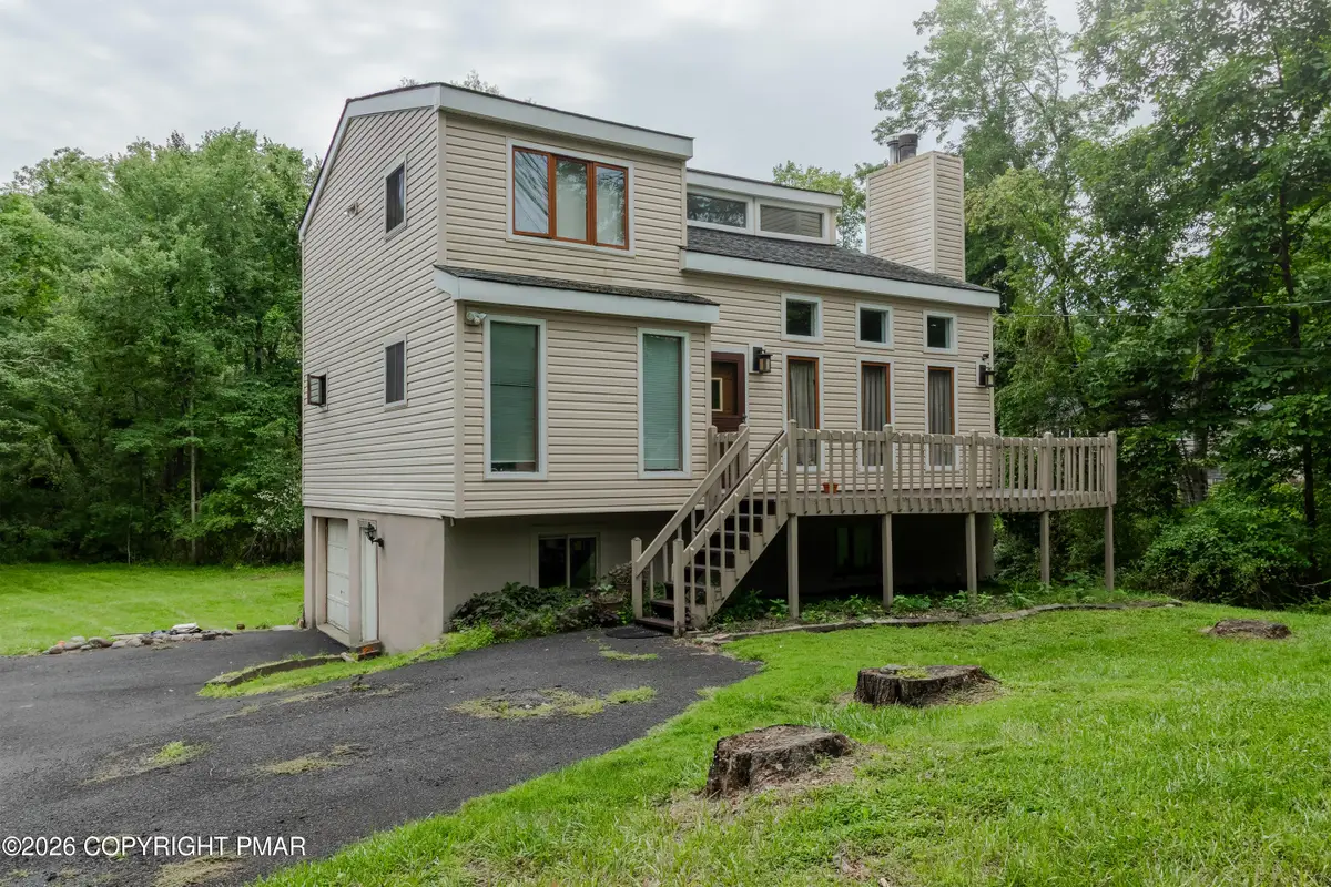 169 Pinewood Drive S, East Stroudsburg, PA 18302 - #1