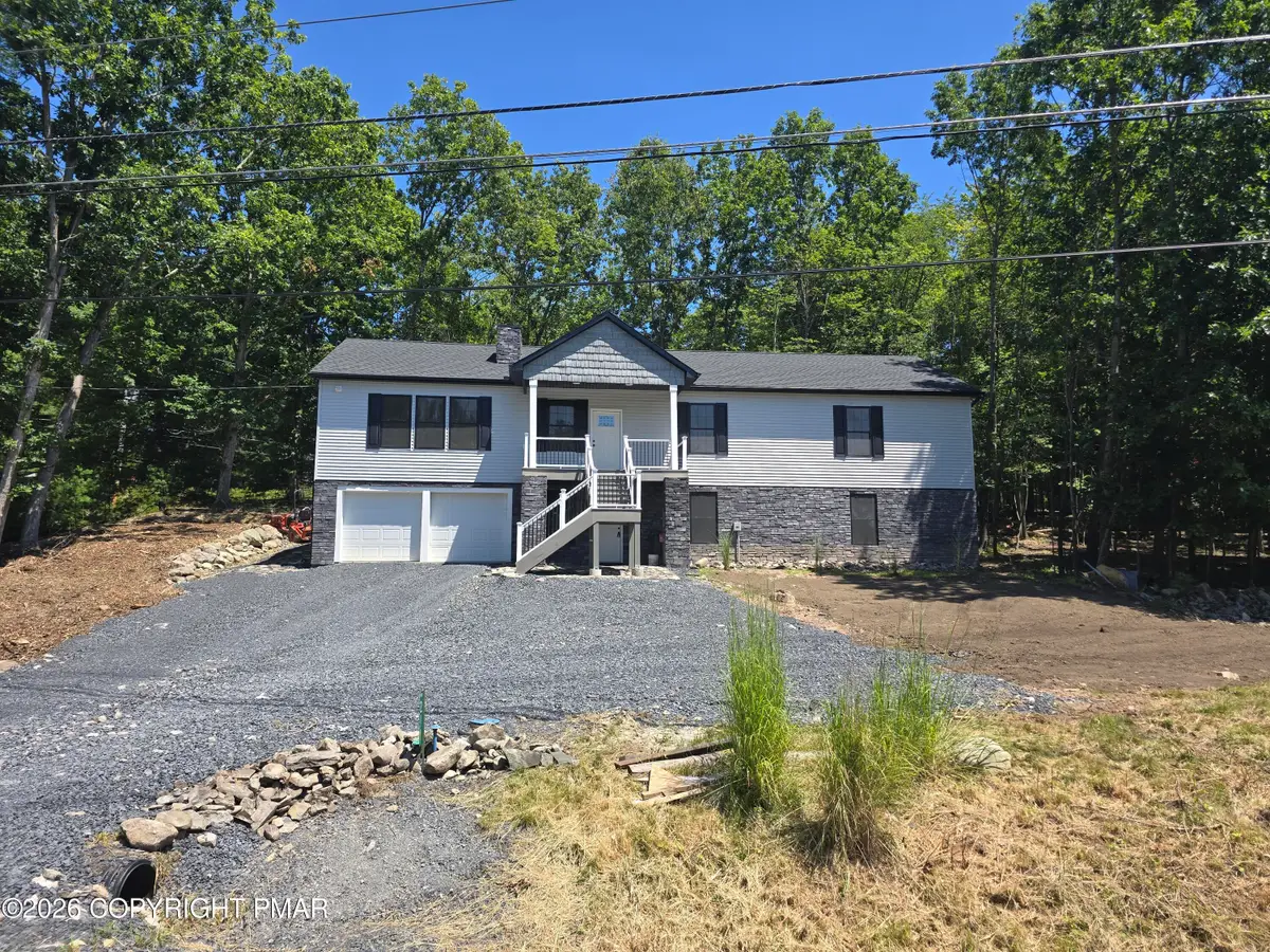 211 Brentwood Drive, Bushkill, PA 18324 - #1