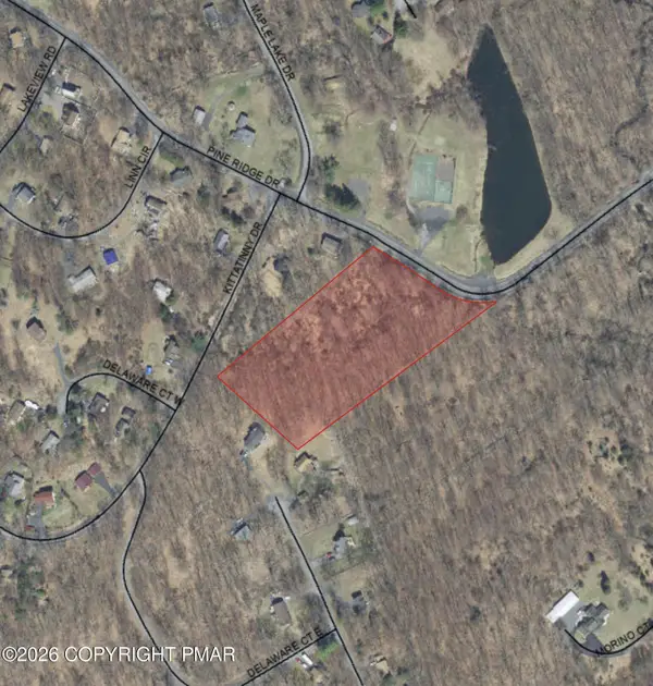 Pine Ridge Drive, Bushkill, PA 18324