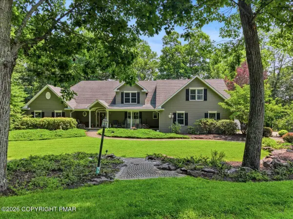 120 Indianwood Drive, Stroudsburg, PA 18360
