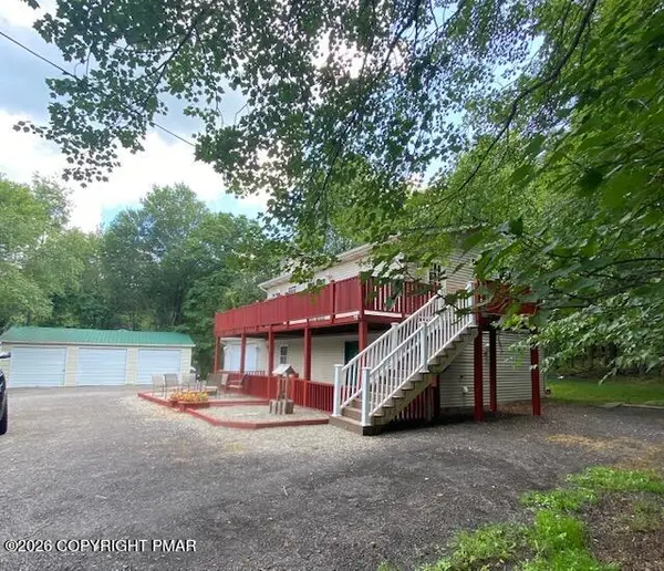 142 Schochs Mill Road, Blakeslee, PA 18610