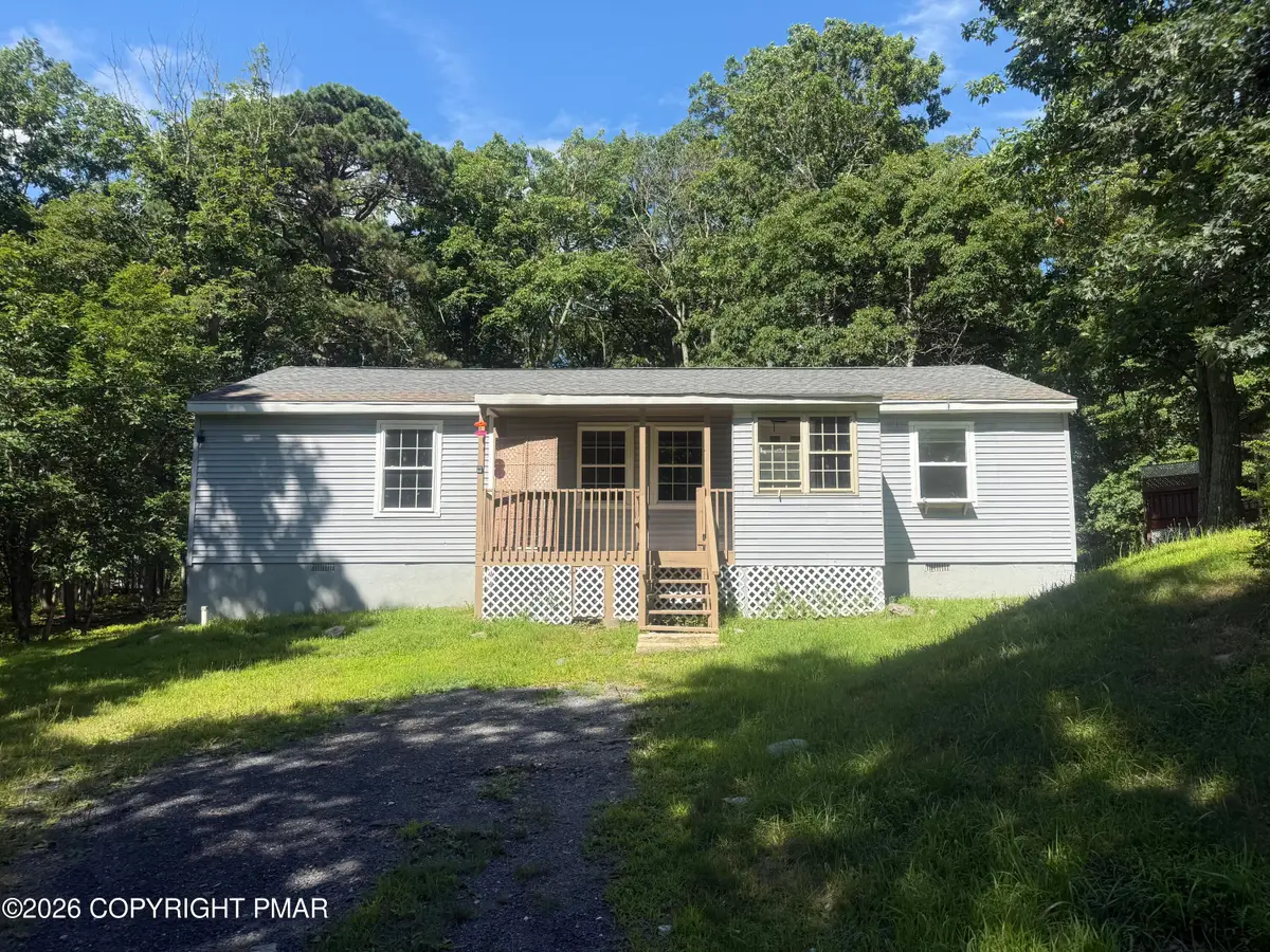 2186 Spring Drive, Bushkill, PA 18324 - #1