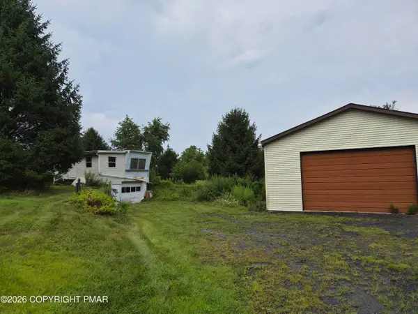 2737 Mountain Road, Stroudsburg, PA 18360