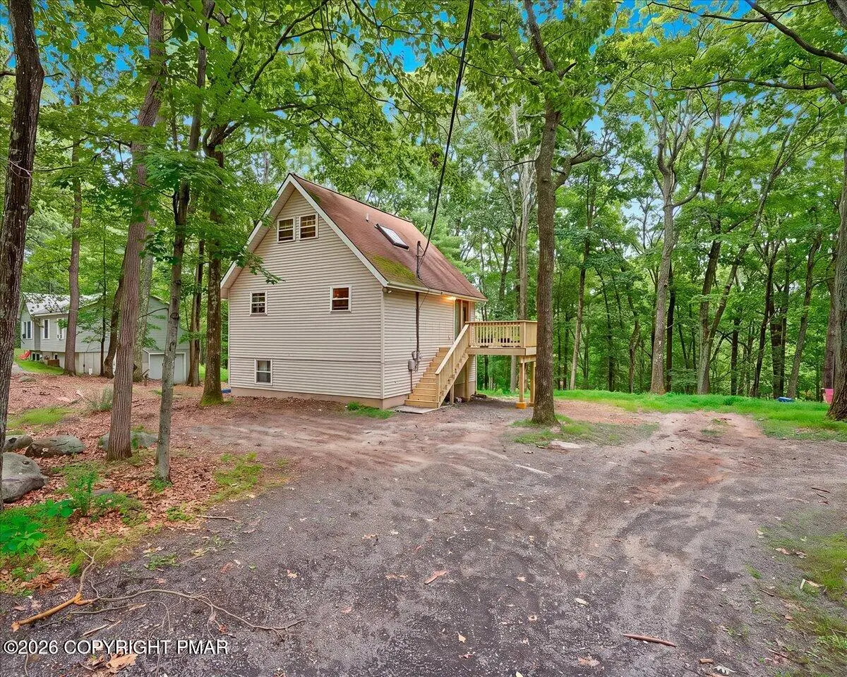 550 Whippoorwill Drive, Bushkill, PA 18324 - #1