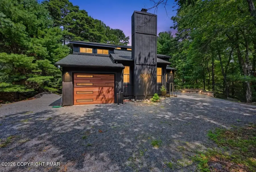 44 Chestnut Road, Lake Harmony, PA 18624 - #3