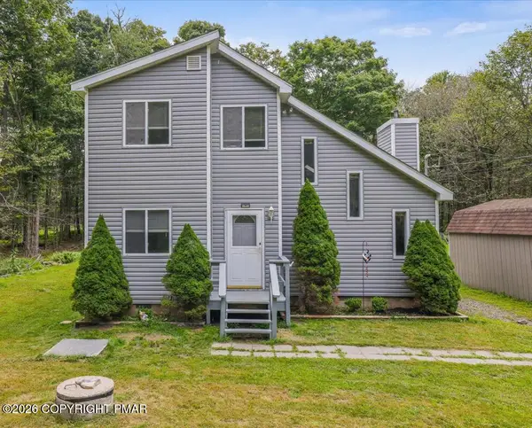 1065 Breezewood Drive, Newfoundland, PA 18445