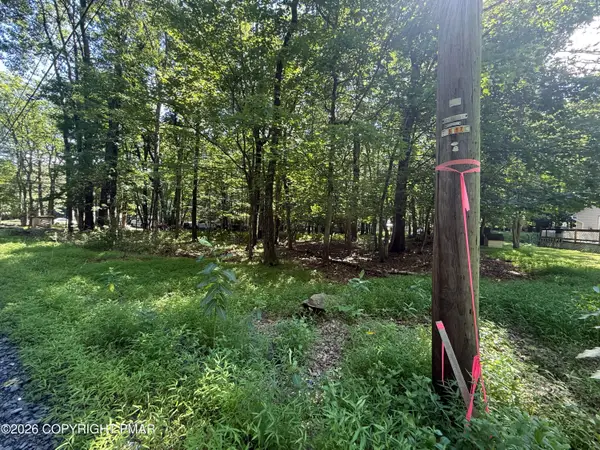 Valley Rd 744 Road, Effort, PA 18330