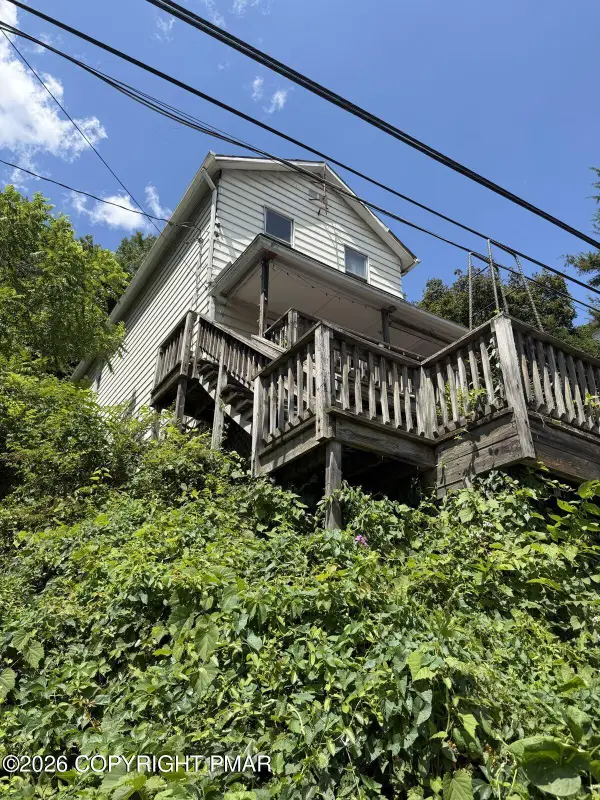 1001 W Main Street, Plymouth, PA 18651