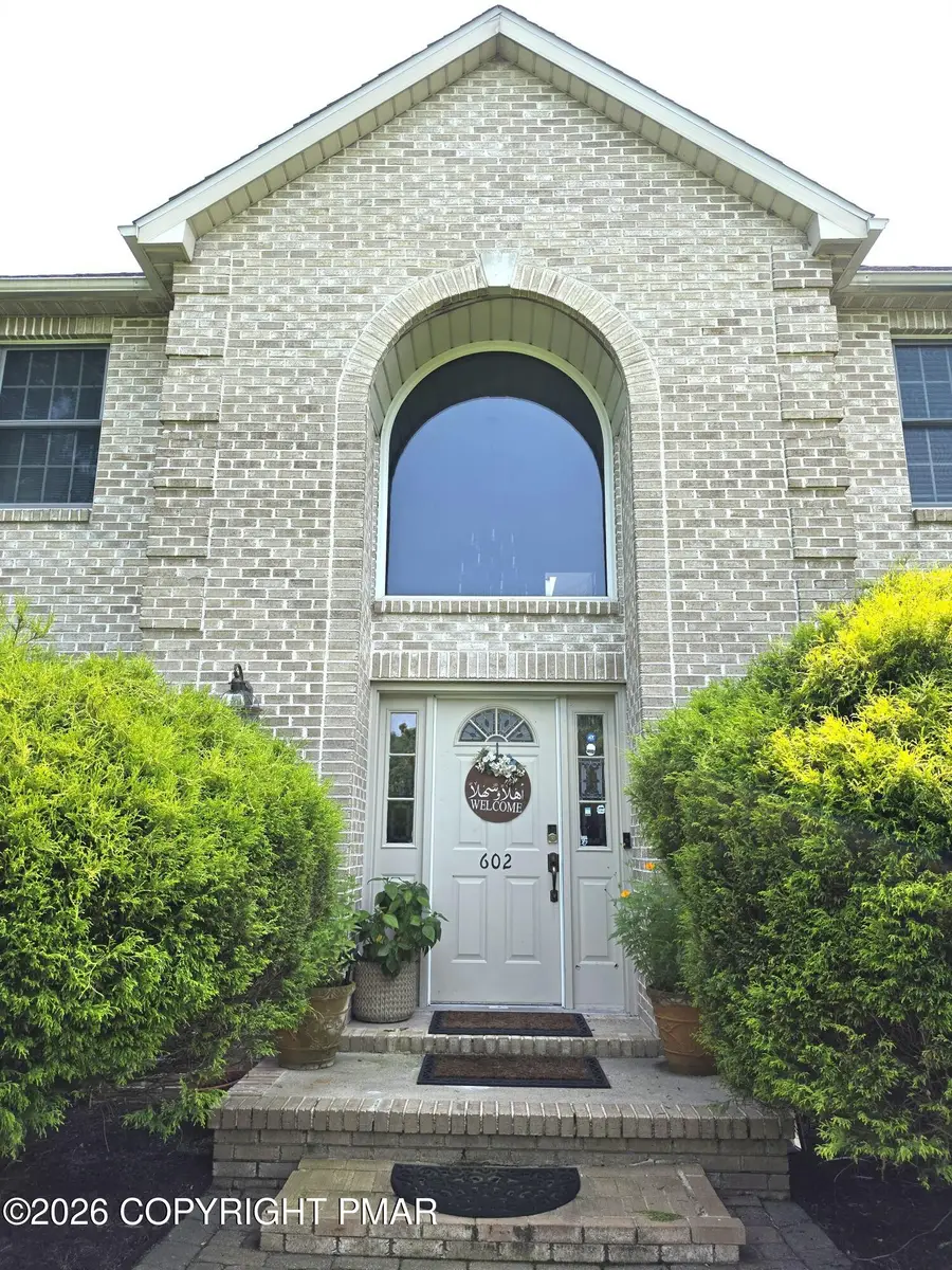 602 Little Mayfair Court, Stroudsburg, PA 18360 - #2