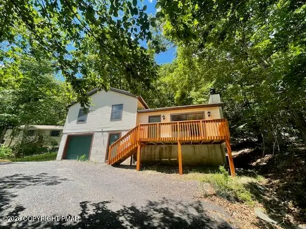128 Saint Andrews Drive, East Stroudsburg, PA 18302