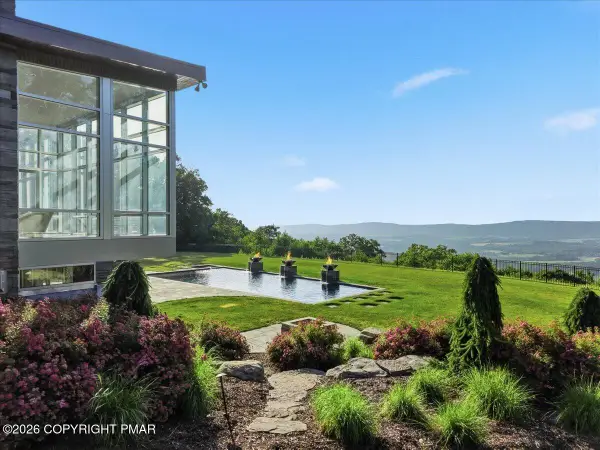 71 Star Mor Lane, Hazleton, PA 18202