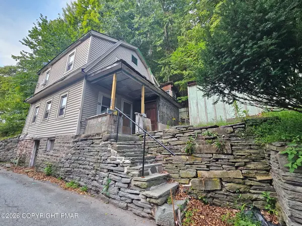 455 Riverside Drive, Honesdale, PA 18431