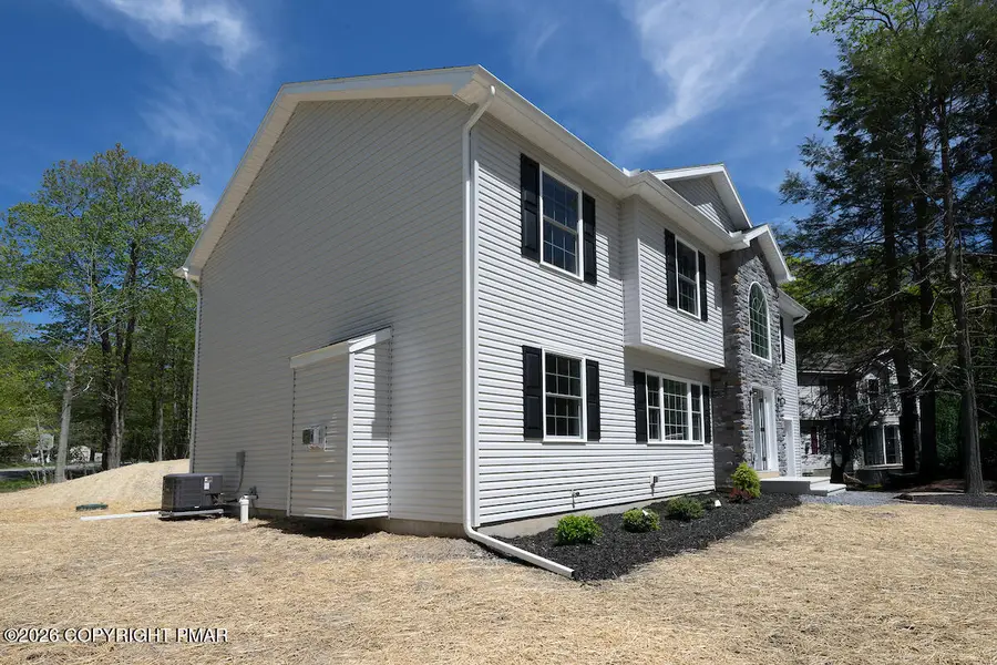 2222 Overlook Dr 49 Drive, Tobyhanna, PA 18466 - #2