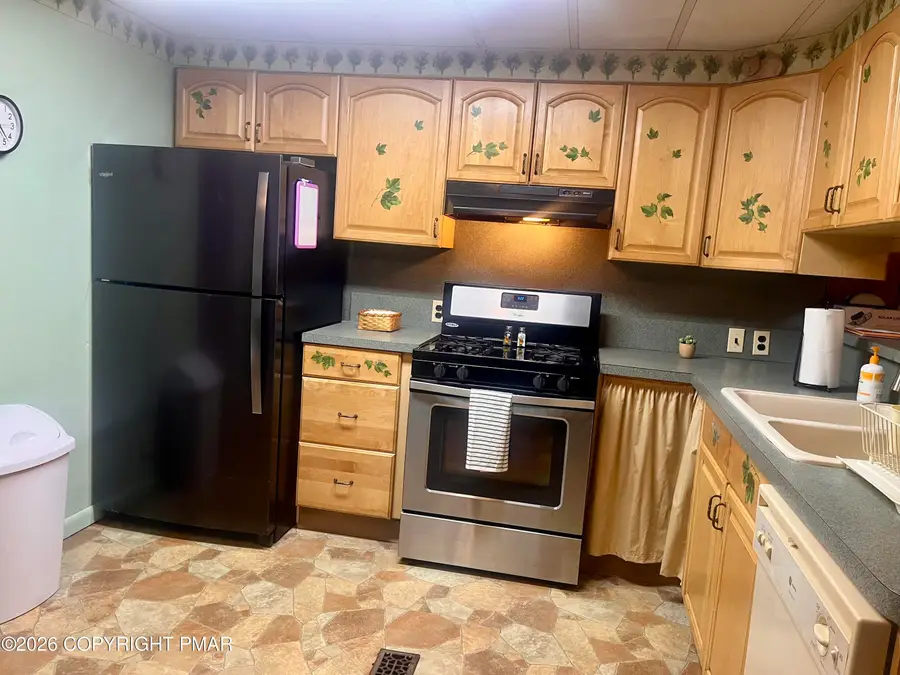 211 Baabe Lane, Stroudsburg, PA 18360 - #3