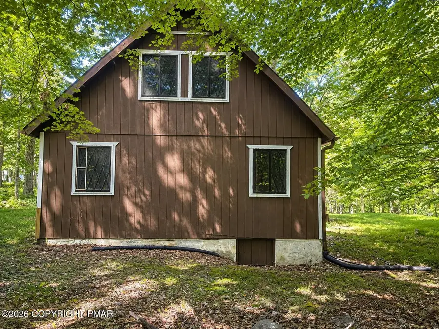 2111 Spring Drive, Bushkill, PA 18324 - #3