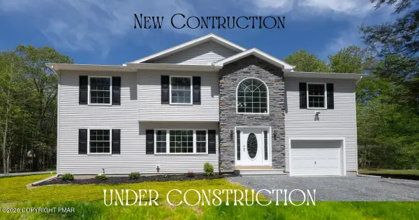 8912 Deerfield Road, Tobyhanna, PA 18466