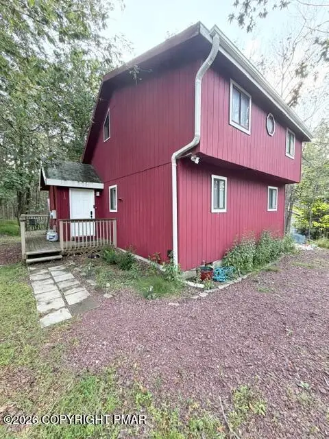 9078 Idlewild Drive, Tobyhanna, PA 18466