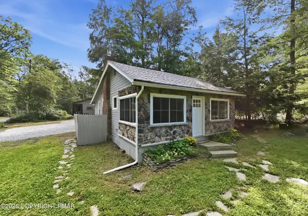 126 W West View Circle, East Stroudsburg, PA 18302