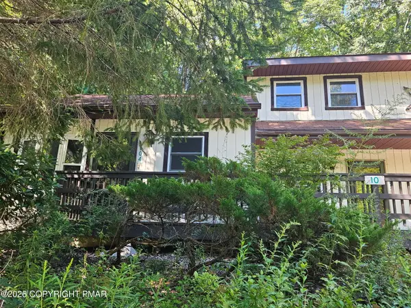 10 Villas Road, Mount Pocono, PA 18344